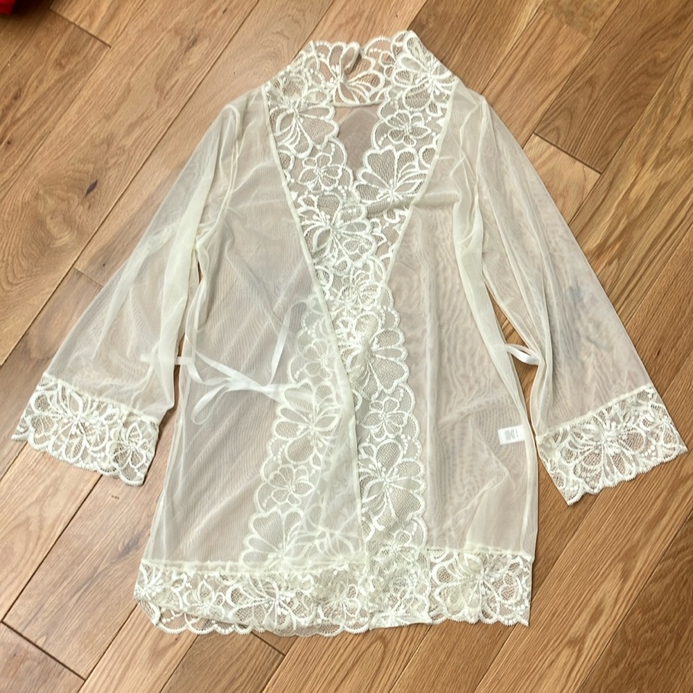 Frederick's of Hollywood Cream Lace Robe with Intricate Details